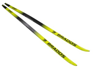Лыжи STC Brados LS Sport  Yellow без насечек для взрослых и подростков.
Универсальные лыжи для начинающих спортсменов и любителей активного отдыха.
Сердечник - AIR CHANNEL (сердечник с воздушными каналами). Сердечник лыжи состоит из облегченных пород древ