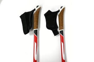 Палки STC 150 X-Race 100% углеволокно - гоночные, высокотехнологичные, легкие, прочные и жесткие лыжные палки из карбона с титановыми наконечниками.
Современный дизайн, эргономичные ручки и темляки -