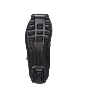 Лыжные ботинки начального уровня для спортивных, туристических путешествий. Предназначены для активного отдыха, часто данная модель используется для прокатов, на лыжных и туристических базах, в школах на занятиях физкультурой. Модель построена на подошве