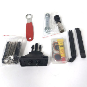 Набор велоинструментов KL-9809 Kenli из 9-ти предметов в футляре
Набор инструментов KL-9809 пригодится каждому велосипедисту, который ответственно подходит к обслуживанию своего байка.
В плотном футляре находятся самые необходимые инструменты, которые мо