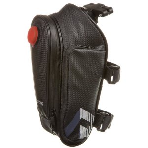 Велосумка под седло STG 31397 - маленькая модель, выполненная из качественного плотного материала, с двумя отделениями и красным маяком сзади для большей безопасности. Размер (ДхШхВ): 26x13x12 см. Имеются светоотражающие вставки.