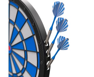 Дартс DFC BLUEBOARD, 6 дротиков. Дартс DFC DARDBE100 - это электронная мишень для домашнего использования. Она представляет собой надежную и прочную мишень, которая позволяет играть в дартс и получать настоящее удовольствие.
Изделие имеет монохромный ЖК