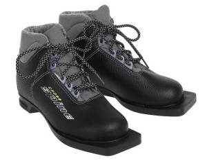 Ботинки 75 мм SPINE CROSS 35/7 (кожа) 40 размер.
Лыжные ботинки SPINE 75 мм SPINE CROSS 35/7 кожаные. Ботинки лыжные 75 – это лыжные ботинки, подошва которых предусмотрена для классических системных креплений типа 75. Назначение - Туристические лыжные бот