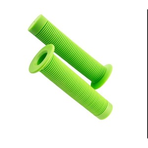 Грипсы CLARKS С105 135 мм ВМХ, зеленые (3-395)
Погружаясь в мир езды на велосипеде, важно иметь оптимальное сцепление и контроль над рулевым управлением. Грипсы являются неотъемлемой частью этого уравнения, и грипсы Clarks – это выбор тех, кто ценит качес