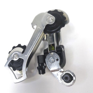 Переключатель задний Shimano Tourney RD-TY21-B GS 6ск. под болт
Переключатель скоростей задний Shimano Tourney RD-TY21-B GS
На 6 скоростей, крепление под болт