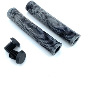 Грипсы CLARKS С132 168 мм, камуфляж черно-серый (3-485)
Погружаясь в мир езды на велосипеде, важно иметь оптимальное сцепление и контроль над рулевым управлением. Грипсы являются неотъемлемой частью этого уравнения, и грипсы Clarks – это выбор тех, кто це