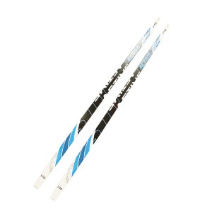 Пластиковые лыжи STC.
С насечкой.
В лыжах применяется отлично зарекомендовавшая себя технология ABS Cap.
Это покрытие, которое делает лыжи очень прочными и устойчивыми к торсионному воздействию (скручивание).
По сравнению с конструкцией «сэндвич», ког