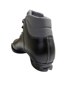 Ботинки 75 мм SPINE CROSS (кожа) 42 размер.
Туристические лыжные ботинки, начального уровня, катание преимущественно классическим стилем, предназначены для активного отдыха, лыжных прогулок по лесу.
Часто данная модель используется для прокатов, на лыжн