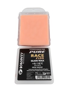 Лыжная мазь VAUHTI Pure Race NEW SNOW LDR - твердая мазь скольжения для лыжников-спортсменов и требовательных активных лыжников. Лыжный парафин изготовлен из высококачественных углеводородных компонентов, стеарата цинка, силикона, кремнийорганического во