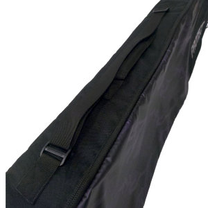 Чехол для сноуборда PROTECT – это современный чехол на сноуборд, который значительно облегчает транспортировку спортивного инвентаря, а также оптимизирует его хранение.
Сумка для сноуборда изготовлена из непромокаемого нейлона 600 WR PVC, при этом торцев