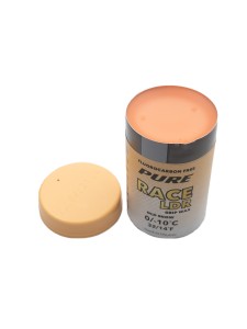 Мазь держания VAUHTI Pure Race LDR 0°C/-10°C.
Твёрдая безфторовая мазь держания VAUHTI Pure Race.
Особенно хорошо работают на старом, искусственном и крупнозернистом снегу.
Новый, специальный, вязкий состав обеспечивает прекрасную износостойкость.
Темпера