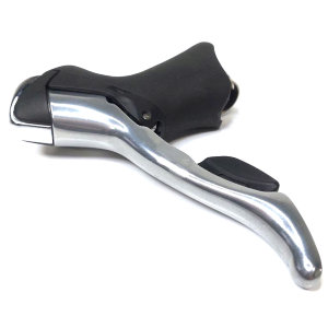 Шифтер/тормозная ручка ST-4501 3L (TIAGRA) 3 ск.
3 скорости
Легкое переключение, повышенная совместимость
Изящный корпус главной ручки, плавная работа переключения
Продуманная зона управления
Индикатор передач позволяет определить положение передач с перв