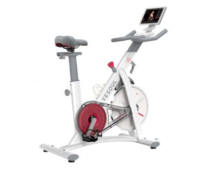 Велотренажер Yesoul S3 PRO WHITE.
Интеллектуальный сенсорный экран 10.1 дюймов
Рулевая панель тренажёра оснащена большим сенсорным экраном с защитой от влаги. Экран отображает данные о тренировке а также позволяет пользоваться возможностями предустановле