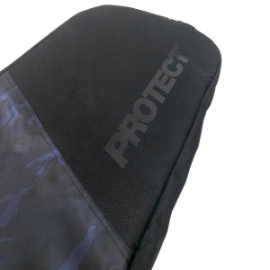 Чехол для сноуборда PROTECT – это современный чехол на сноуборд, который значительно облегчает транспортировку спортивного инвентаря, а также оптимизирует его хранение.
Сумка для сноуборда изготовлена из непромокаемого нейлона 600 WR PVC, при этом торцева