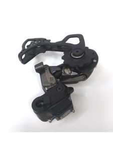 Переключатель задний Saint RD-M801 GS 9ск. 34-11T под болт/370014. Переключатель скоростей задний Shimano Saint RD-M801 GS 9 скоростей обеспечивает плавное и точное переключение передач, что делает управление велосипедом более комфортным и безопасным. Пер