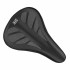 Чехол для велосипедного седла SELLE ROYAL Gel 195x285 мм средний, черный (02-300400), универсальный, комфортный, анатомической формы с гелевой накладкой.
Чехол от Selle Royal Gel эффективно уменьшает дискомфорт от неровностей дороги и усталость во время Чехол д/седла SELLE ROYAL 195х285мм Gel средний/02-300400
