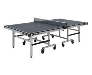 Теннисный стол DONIC Waldner Classic 25 grey (без сетки).
Профессиональный теннисный стол для проведения чемпионатов, одобренный международной федерацией настольного тенниса ITTF.
Каждая половинка стола оснащена независимой роликовой системой, упрощающей 
