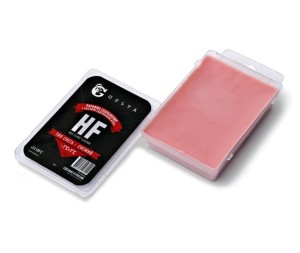 Парафин для лыж и сноубордов Gelta HF -1°С /+1°С.
Парафин предназначен для улучшения скользящих свойств лыж для свежего и падающего снега при температуре воздуха близкой к 0°С.
Содержание фторуглерода: HF (Высокое содержание).
Быстро и просто наносится,