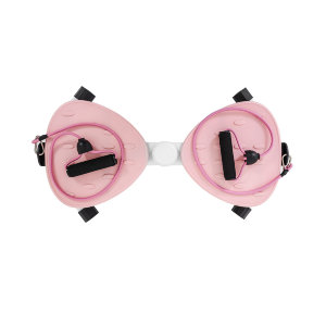 Twister Bow - это компактная платформа розового цвета для проработки косых мышц живота, пресса, икроножных и ягодичных мышц, а также поясницы. Тренажёр идеально подойдёт как начинающим, так и продвинутым пользователям, не займёт много места в комнате и по