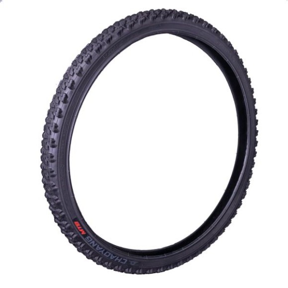 Велопокрышка 24" Chao Yang 24х1,95 Н-525 
Велорезина Chao Yang H-525 - это хороший выбор для катания на пересеченной местности.
Комбинация из массивных центральных шипов и боковых грунтозацепов позволяет сохранять стабильность и маневренность на грунте.
О