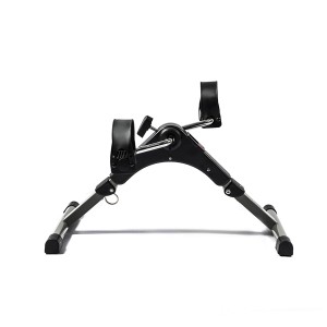 Велотренажер мини DFC B813
Самый простой и надежный мини-велотренажер для домашних тренировок.
Идеально подходит для тренировки рук и ног.
Широкие педали с регулируемыми ремешками.
Быстро изменить нагрузку во время тренировки можно с помощью механическо